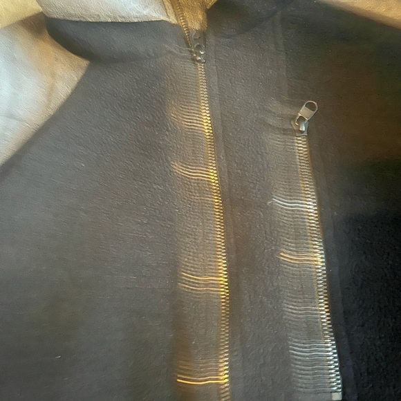 Mens KUHL Black Full Zip Thumb Holes Faux Leather Trim Sherpa Fleece Jacket Sz M - Picture 6 of 7